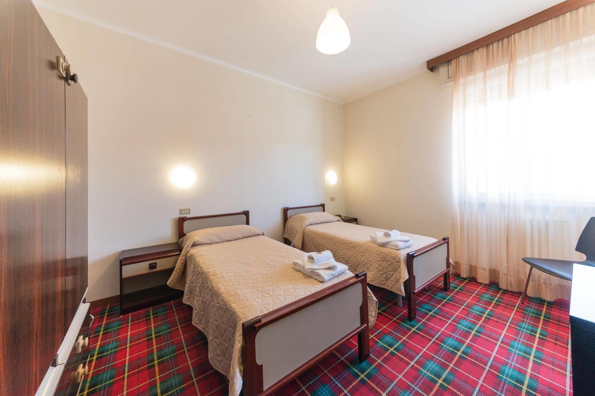 Hotel Nuova Italia Firenze Kültér fotó